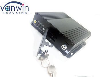 HD μαύρο κουτί DVR, όργανο καταγραφής αυτοκινήτων οχημάτων 4 καναλιών SD dvr με το ΠΣΤ για τη διαχείριση στόλου