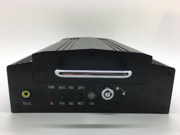 Συμπαγές 4 κανάλι κινητό DVR H.264 HDD με το ενσωματωμένο ΠΣΤ κουμπιών πανικού